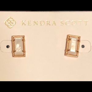 Kendra Scott Paola stud earrings